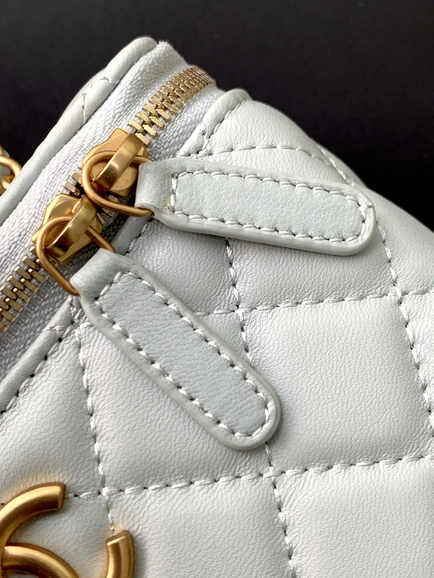 Chanel 25 Vanity Case AP3940 Light Blue