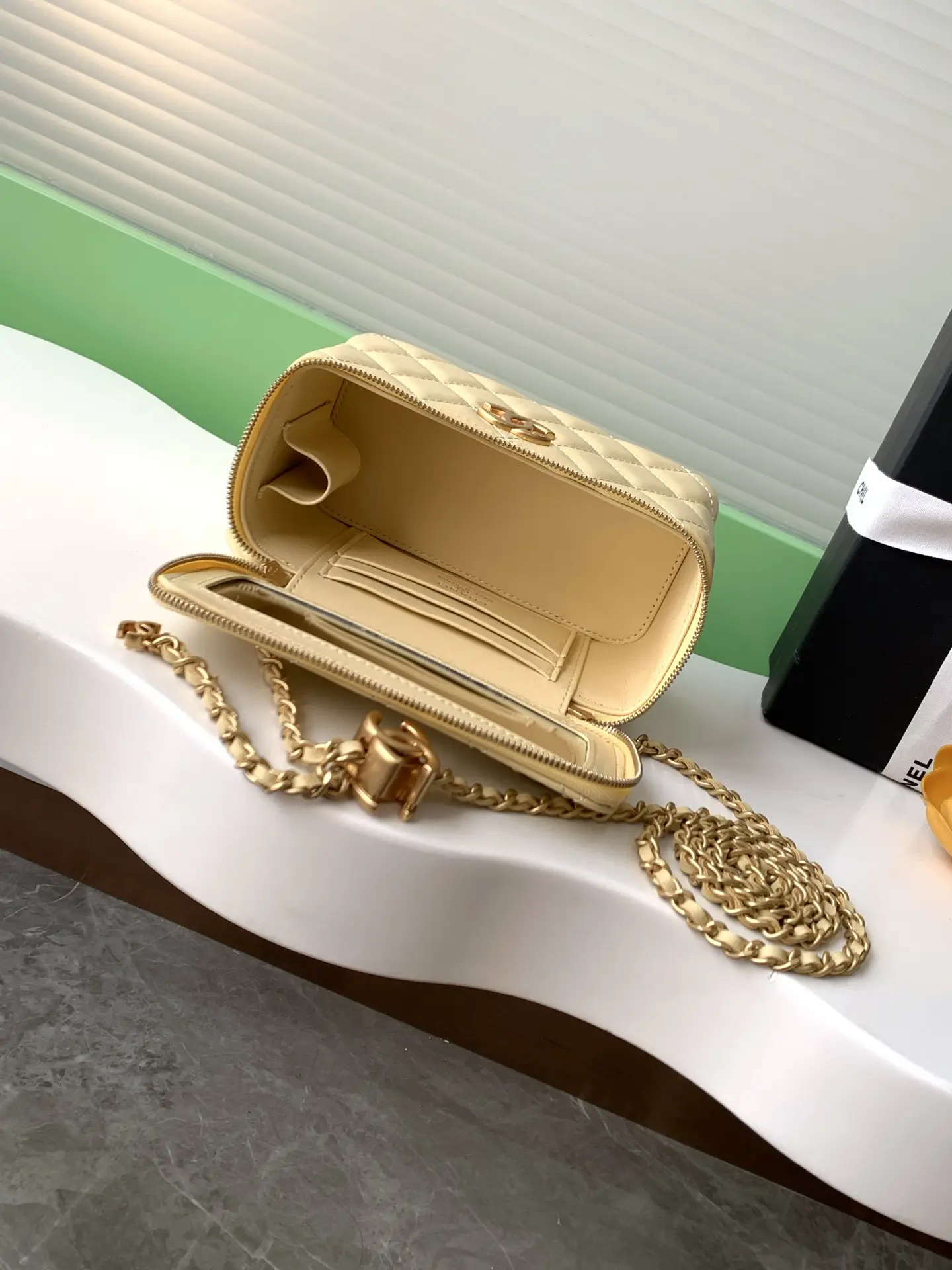 Chanel 25 Vanity Case AP3940 Yellow