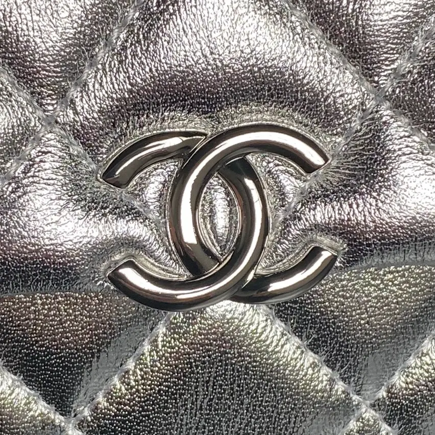 Chanel Clutch With Chain AP4593 Silver