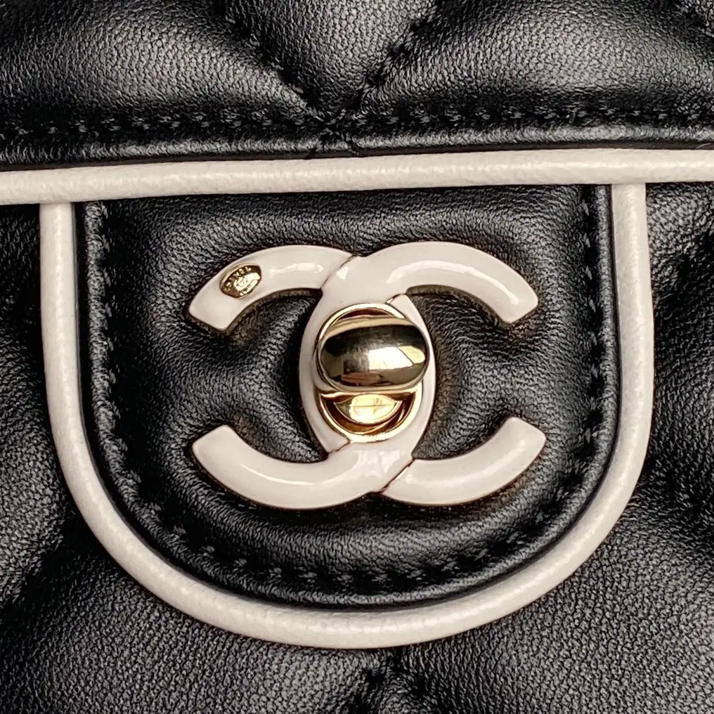 Chanel Flap Bag AS5150 White