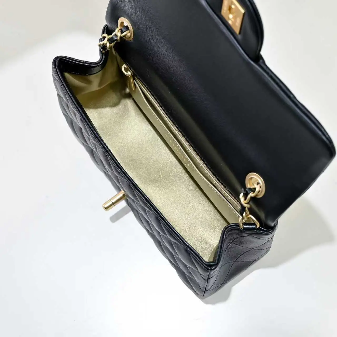 Chanel Flap Bag AS5756 Black