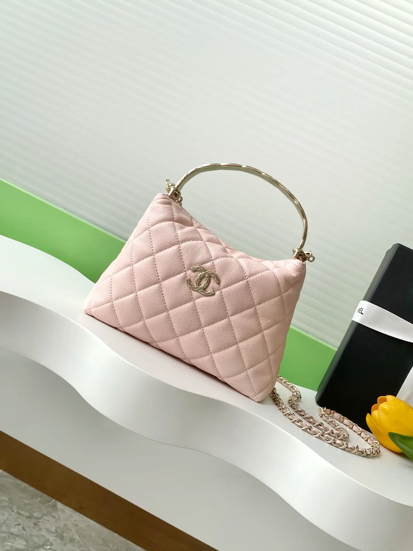 Chanel Handle Bag AP4591 Pink