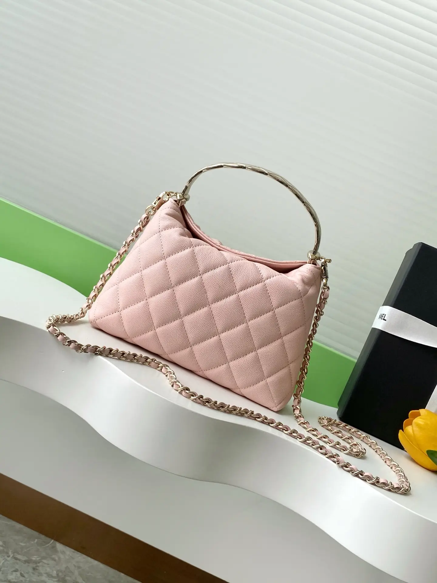 Chanel Handle Bag AP4591 Pink
