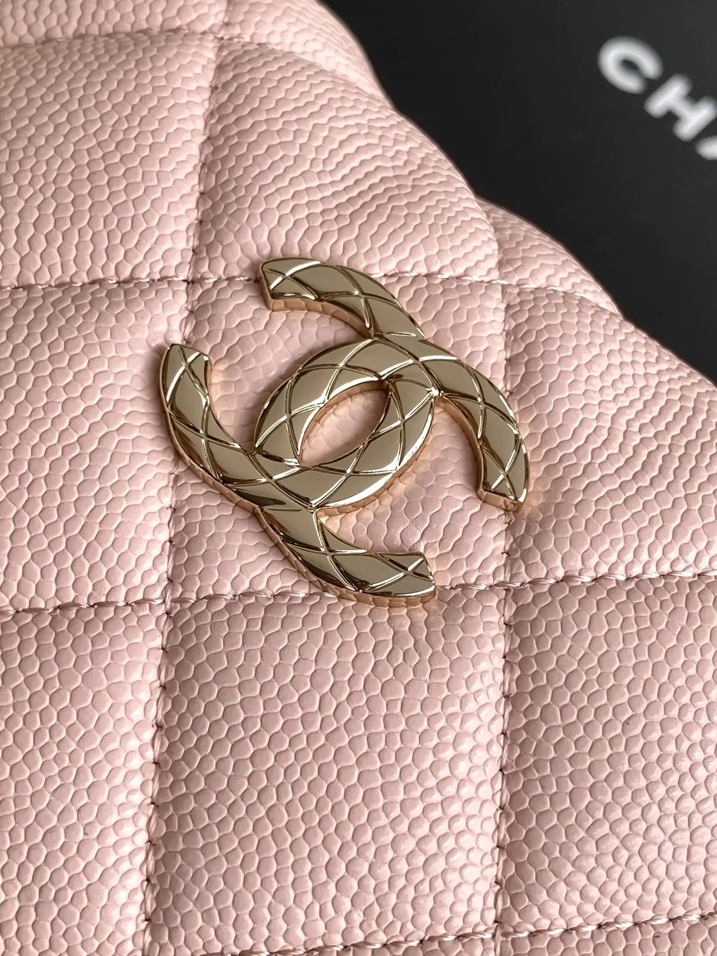 Chanel Handle Bag AP4591 Pink