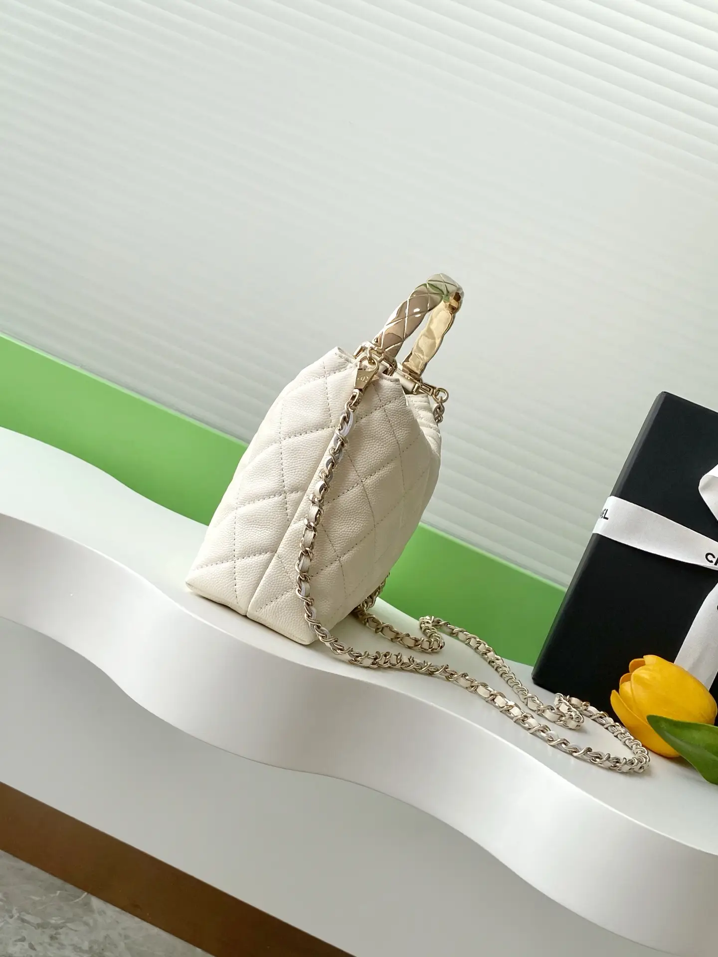 Chanel Handle Bag AP4591 White