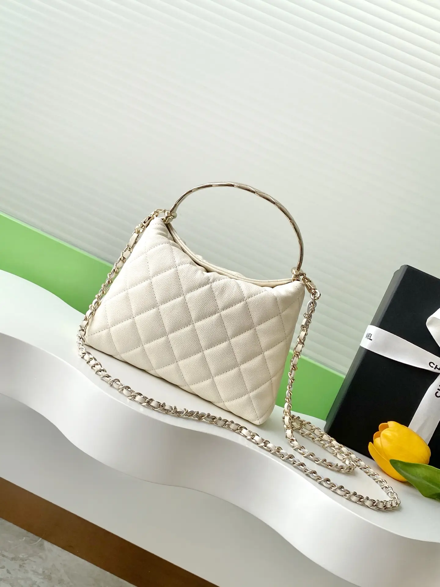 Chanel Handle Bag AP4591 White