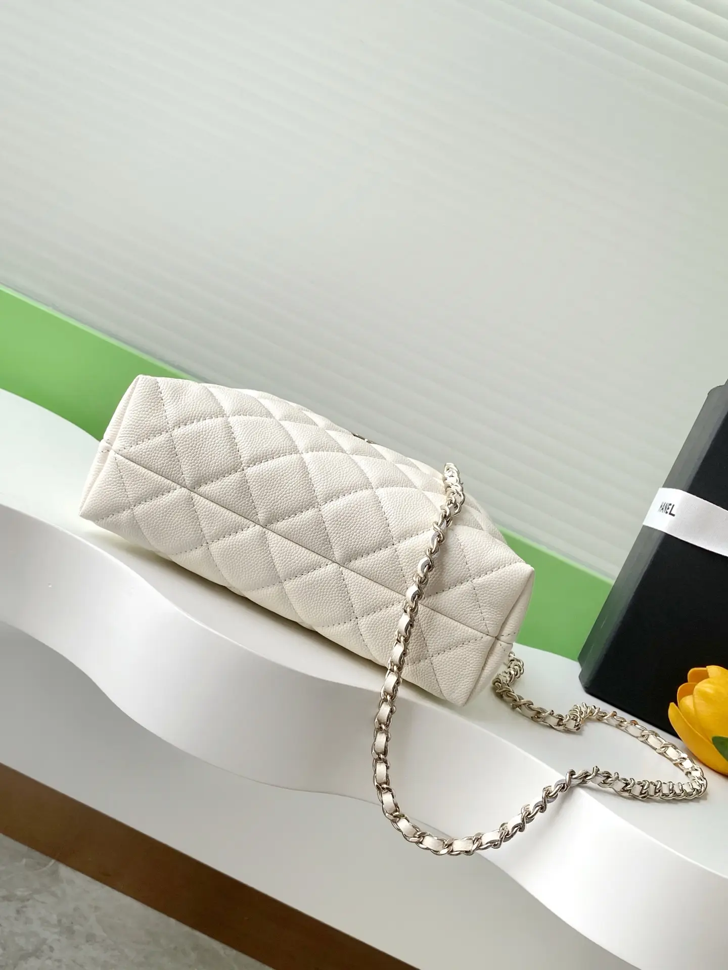 Chanel Handle Bag AP4591 White