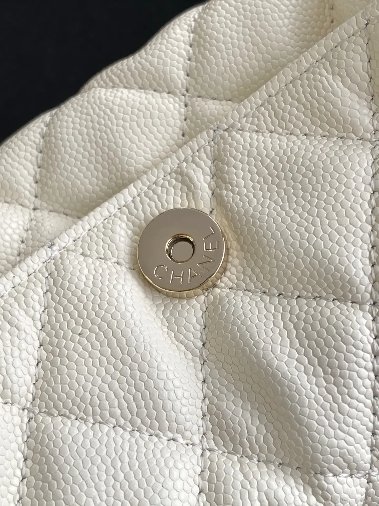 Chanel Handle Bag AP4591 White