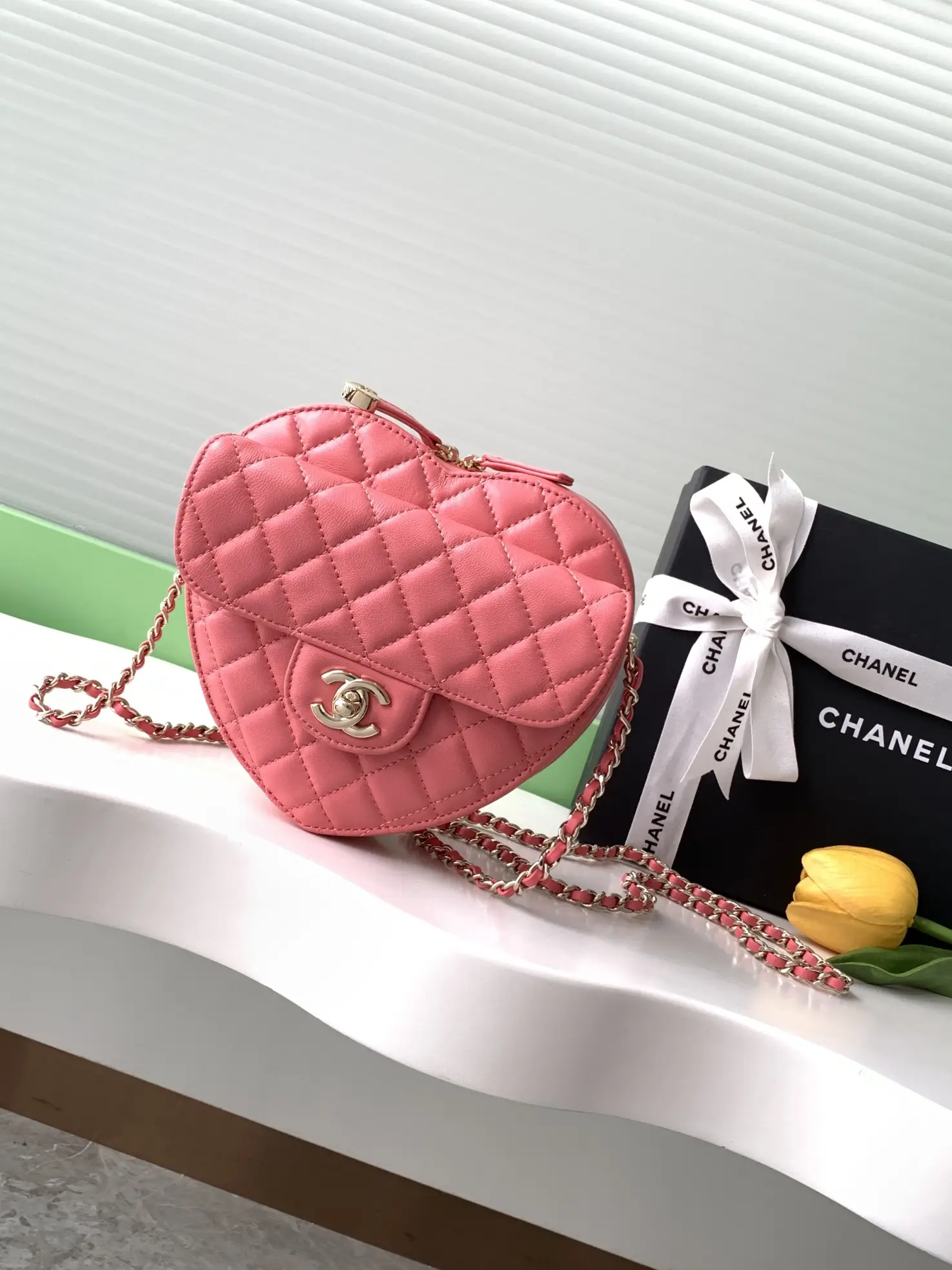 Chanel Heart-Shaped Bag AS3191 Pink