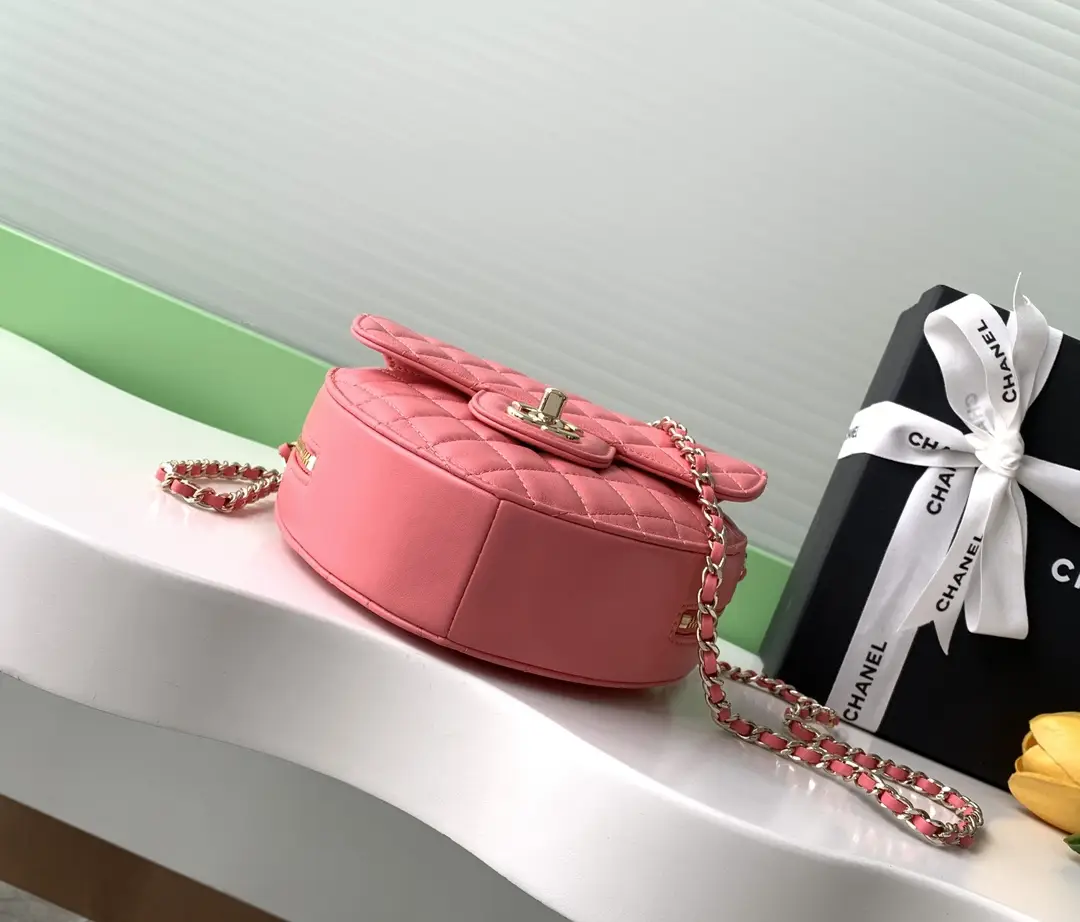 Chanel Heart-Shaped Bag AS3191 Pink