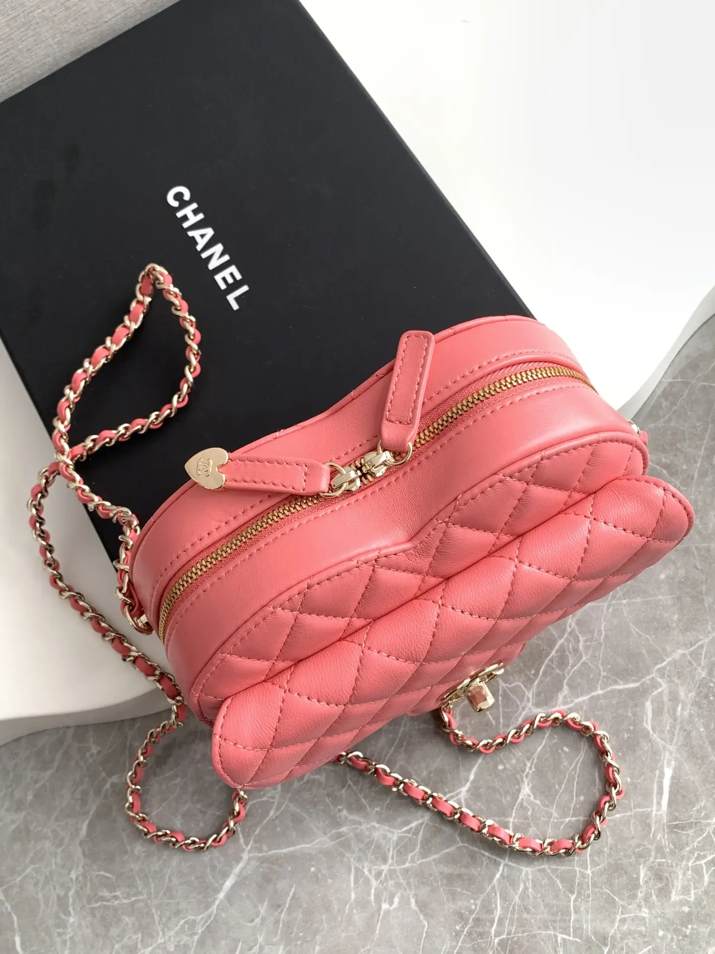 Chanel Heart-Shaped Bag AS3191 Pink