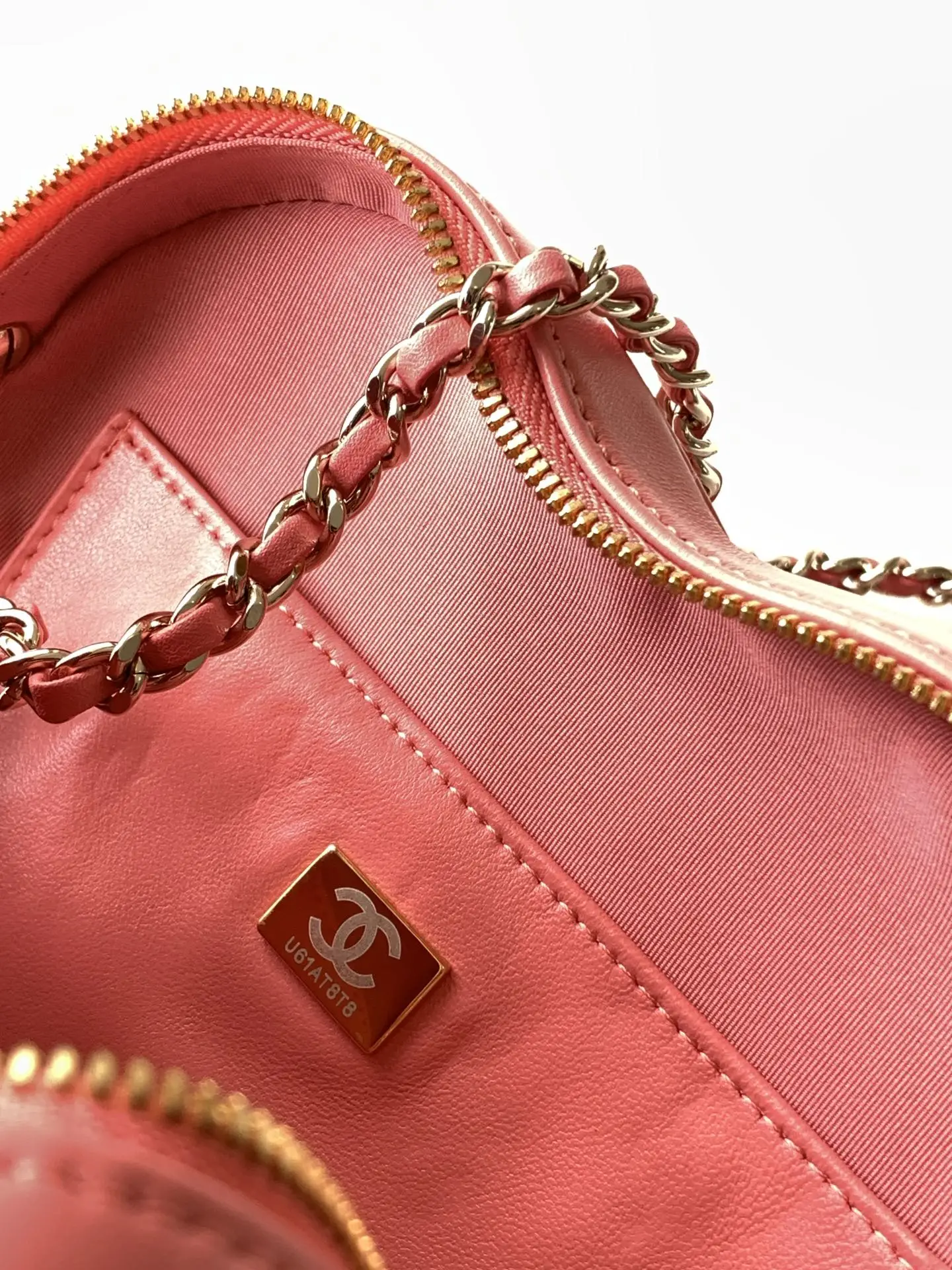 Chanel Heart-Shaped Bag AS3191 Pink