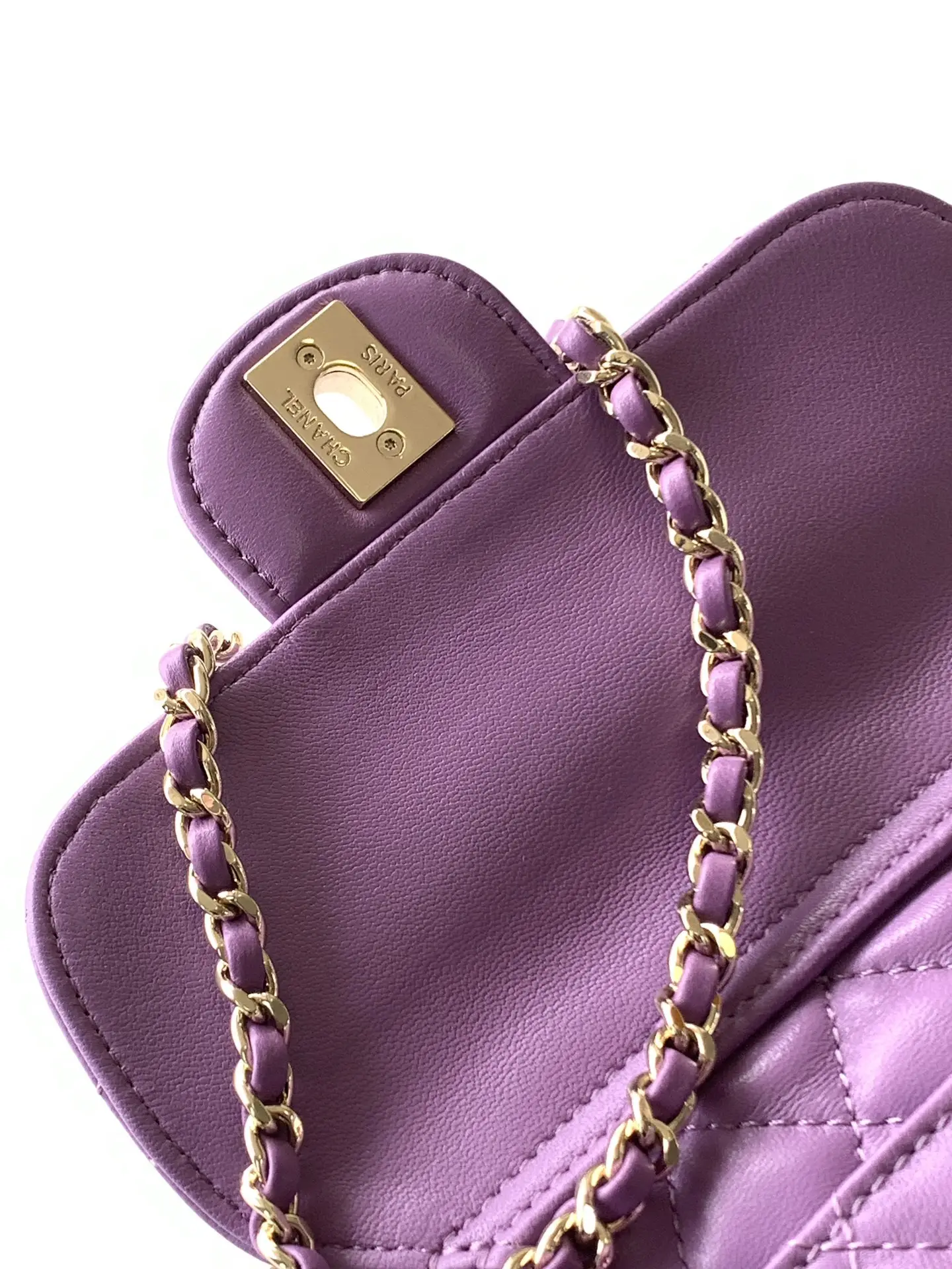 Chanel Heart-Shaped Bag AS3191 Purple