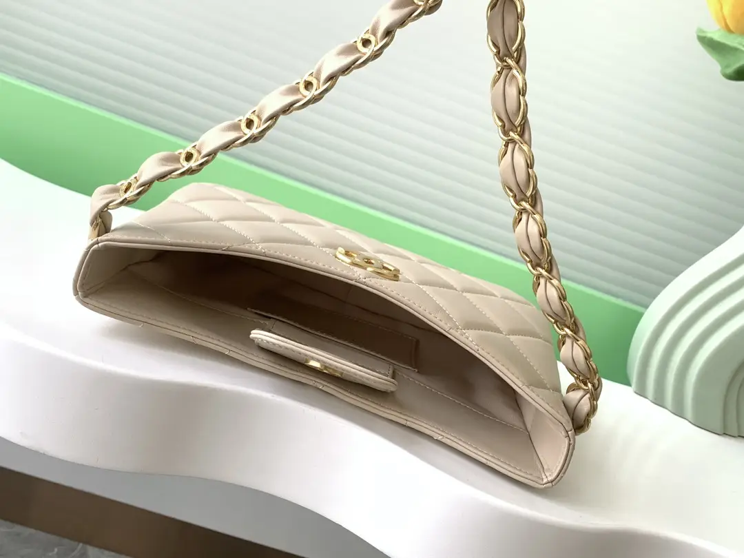 Chanel Hobo Handbag AS5177 Light Beige