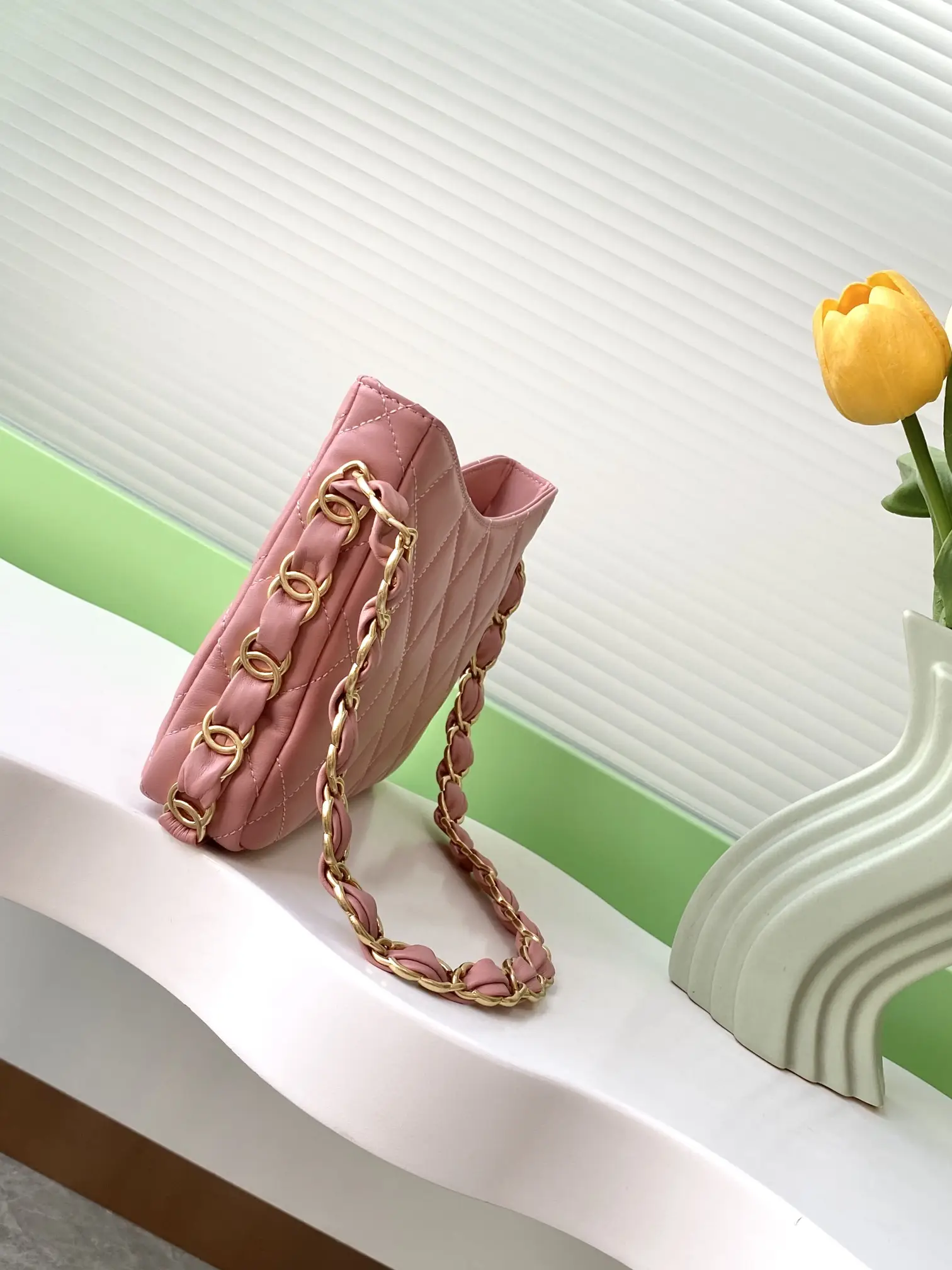 Chanel Hobo Handbag AS5177 Pink