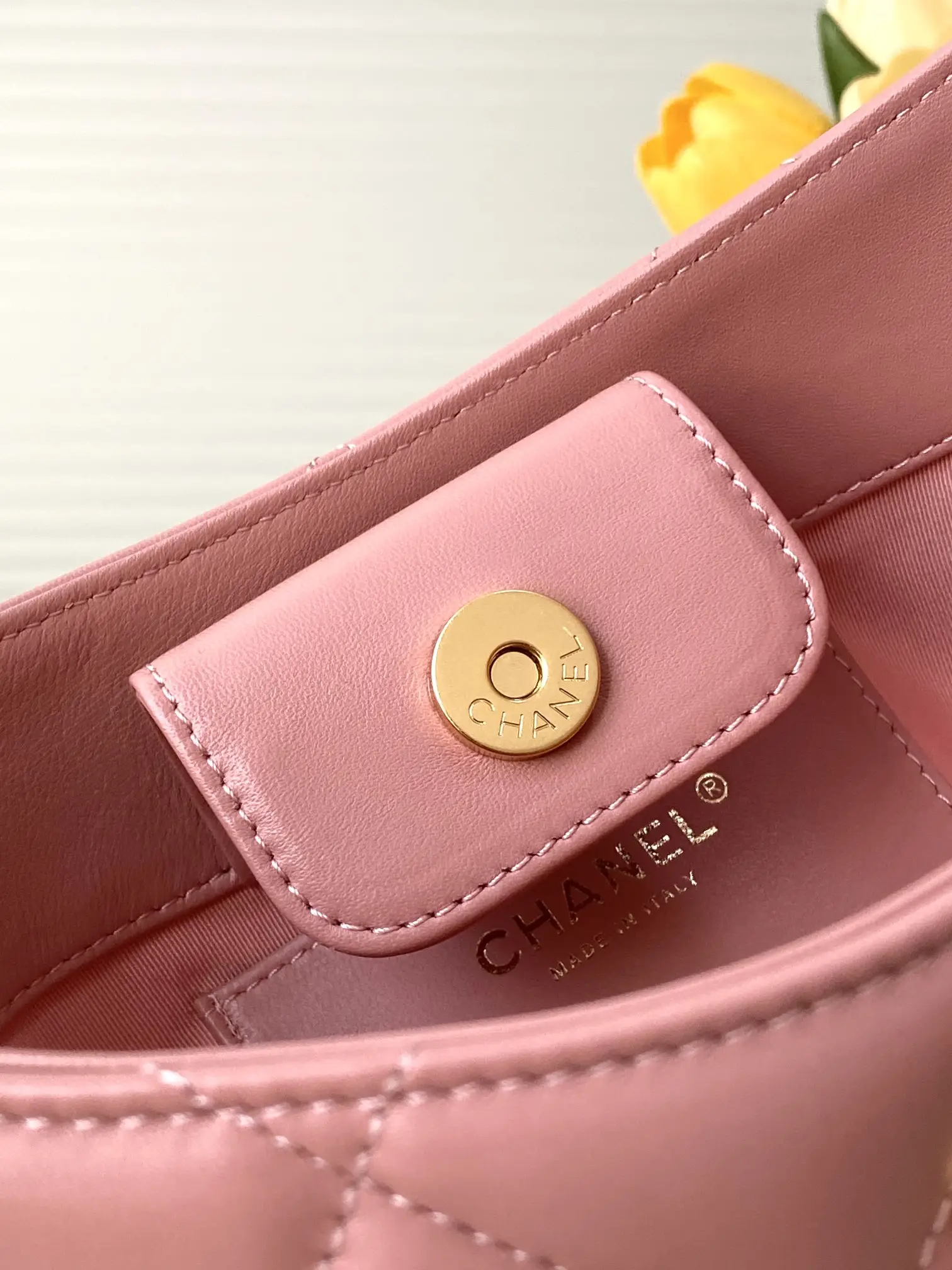 Chanel Hobo Handbag AS5177 Pink