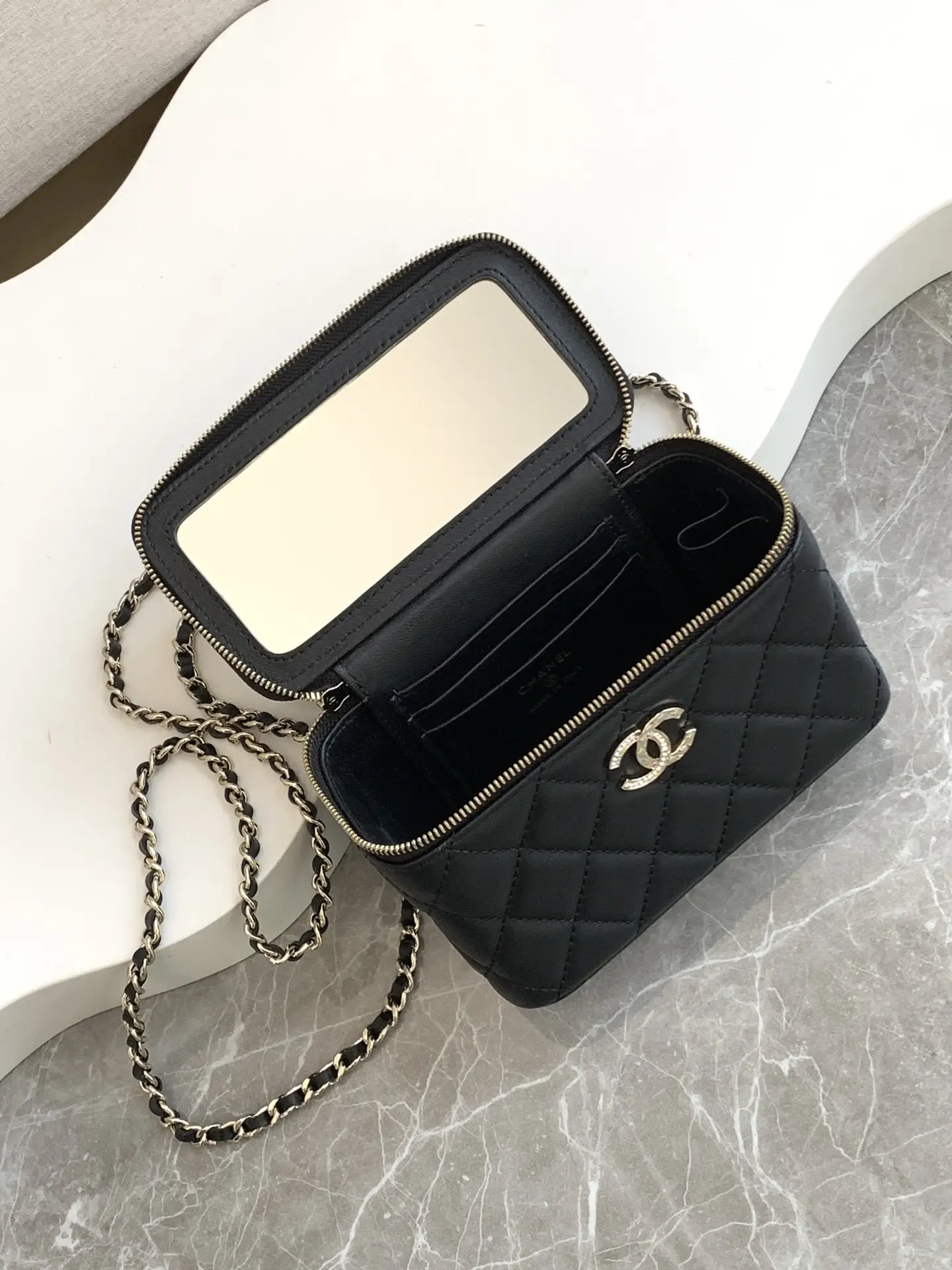 Chanel Top Handle Vanity Case AP4404 Black