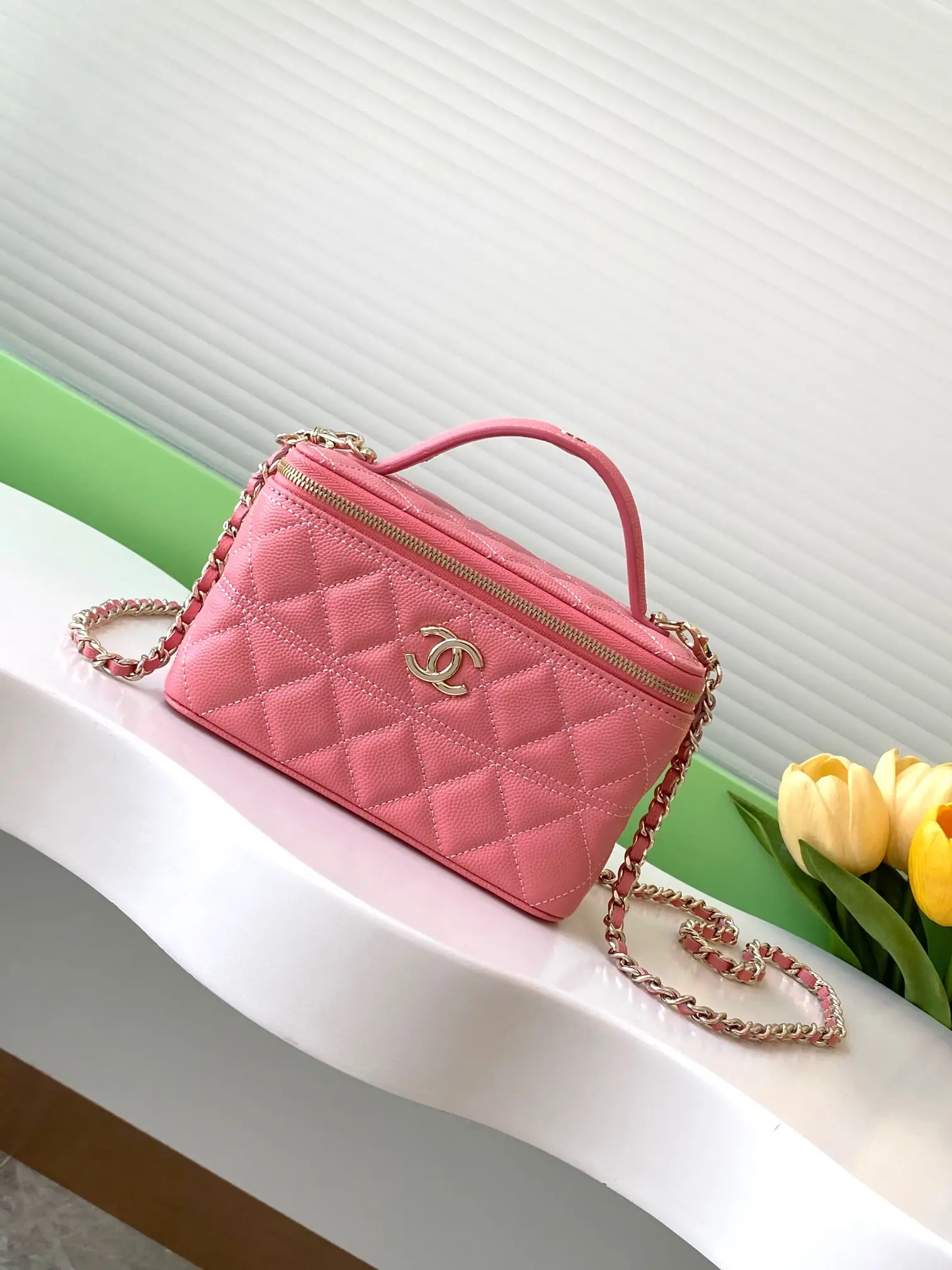 Chanel Top Handle Vanity Case AP4404 Pink