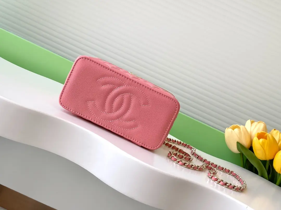 Chanel Top Handle Vanity Case AP4404 Pink