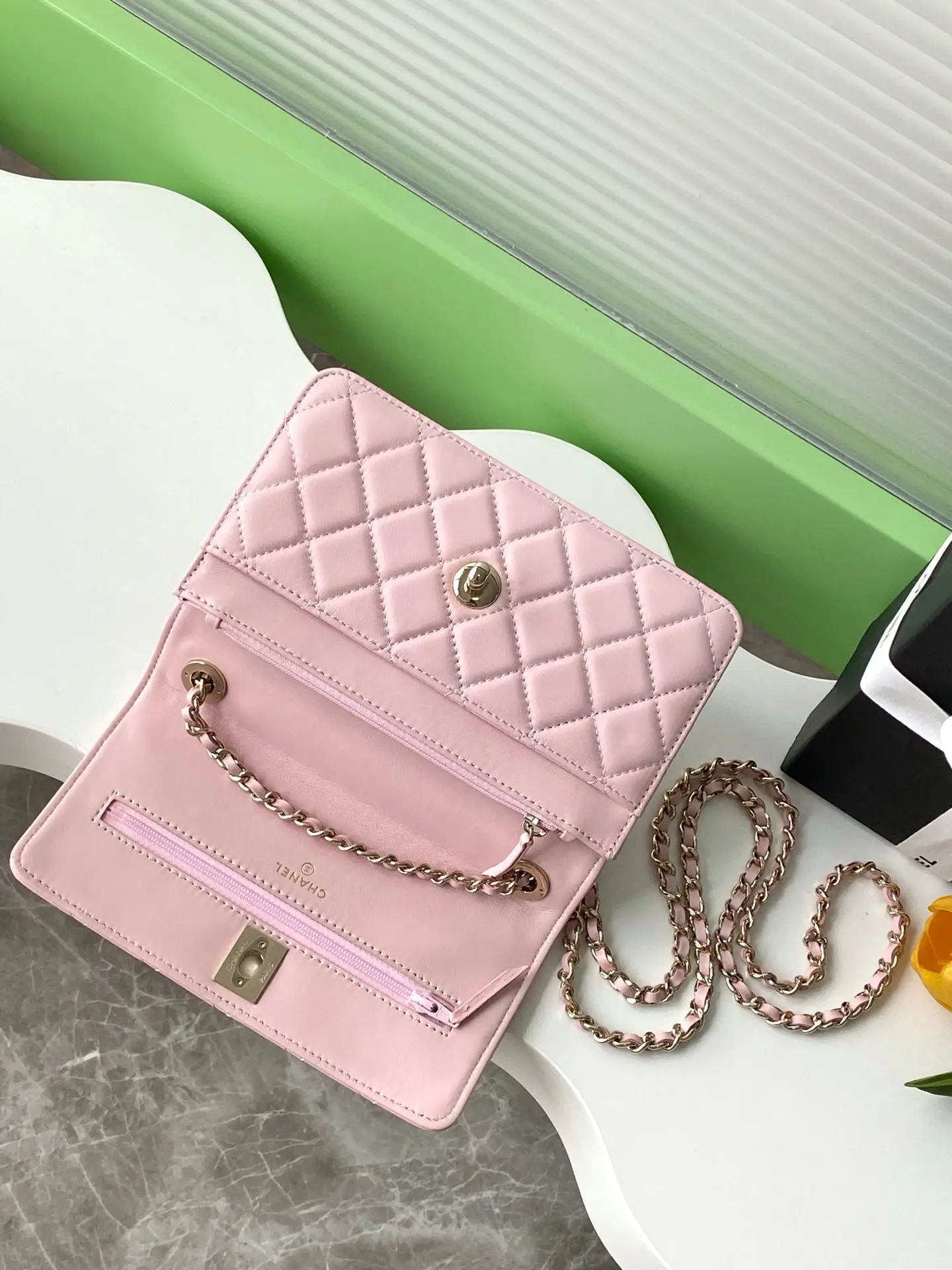 Chanel Trendy CC Woc Bag AP4323 Pink