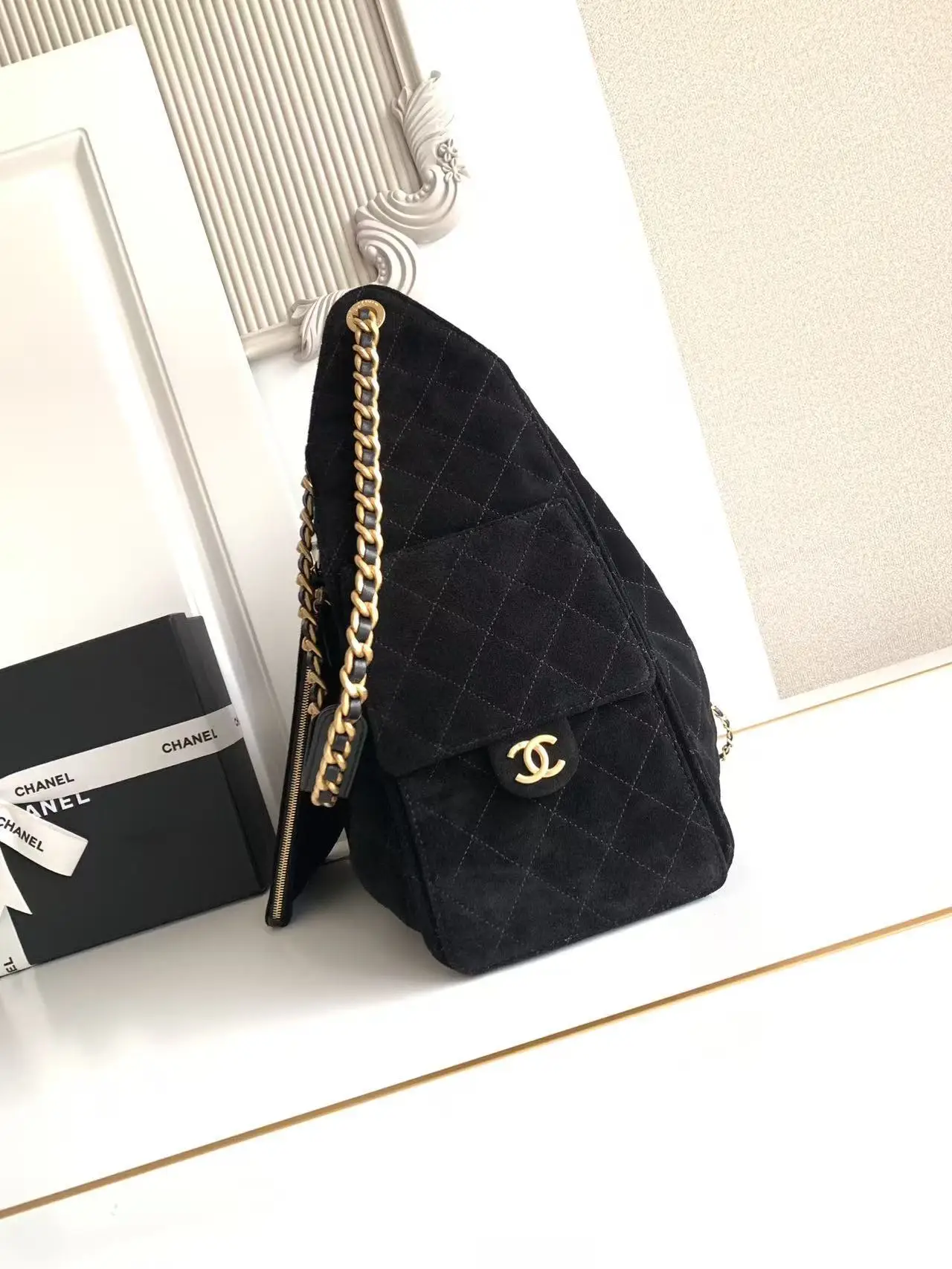 Chanel 25 Medium Handbag AS5311 Black
