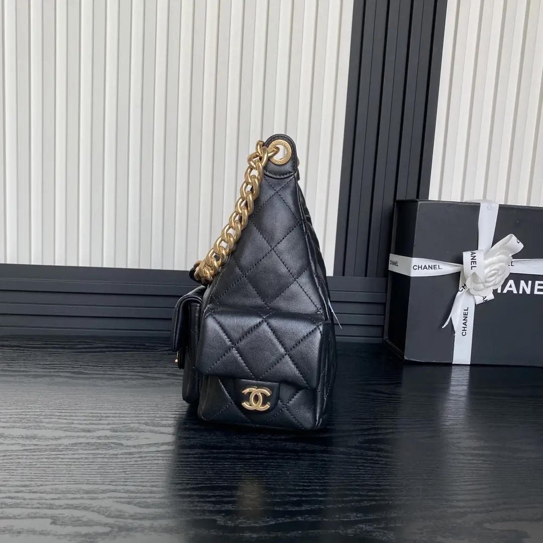 Chanel 25C Maxi Hobo Bag AS5302 Black