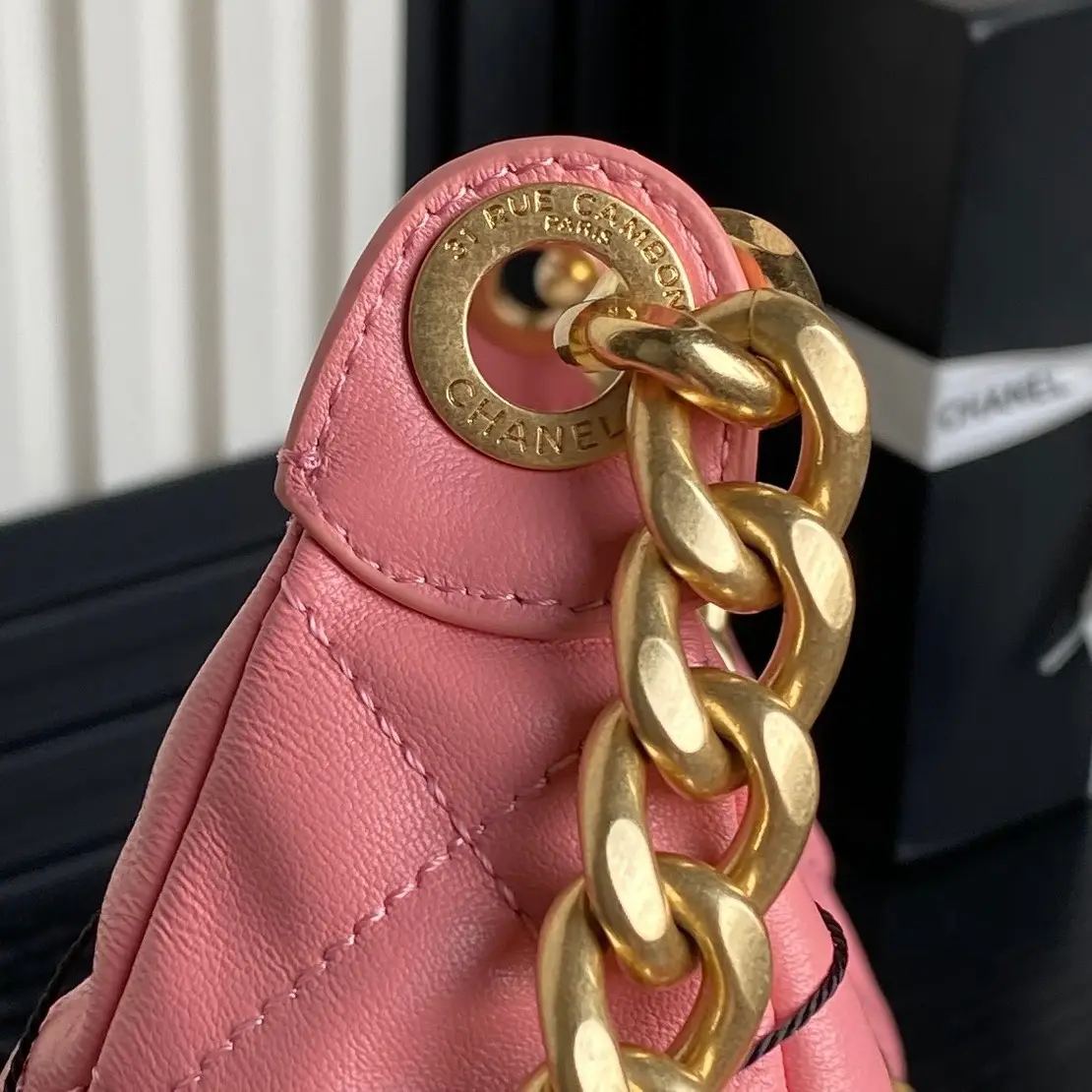 Chanel 25C Maxi Hobo Bag AS5302 Pink