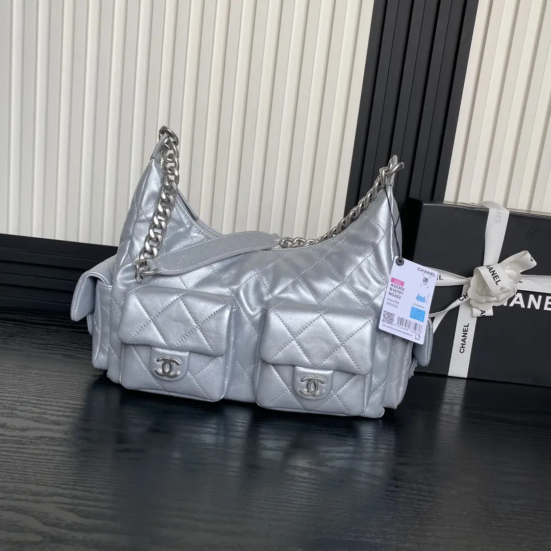 Chanel 25C Maxi Hobo Bag AS5302 Silver