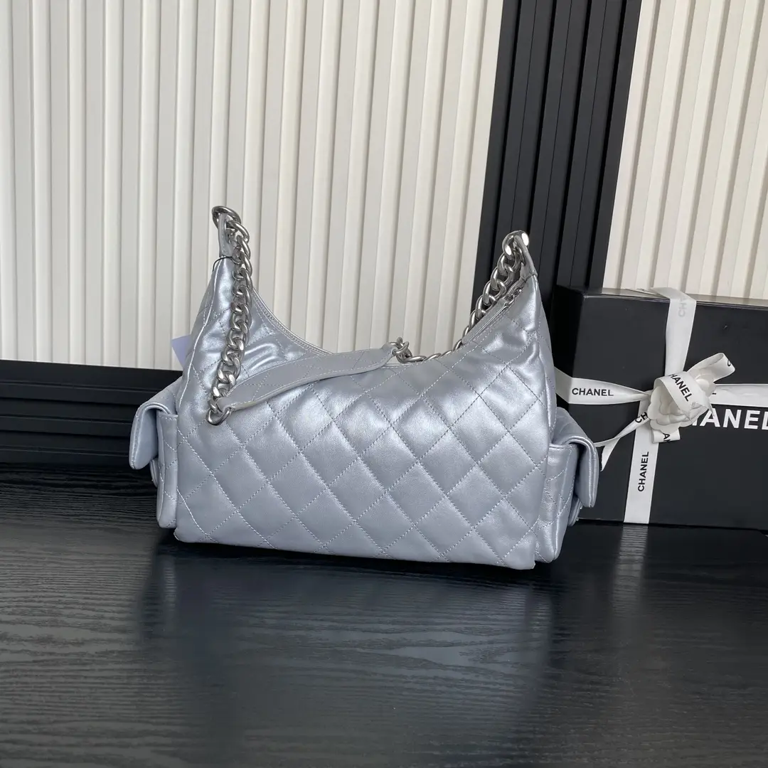 Chanel 25C Maxi Hobo Bag AS5302 Silver