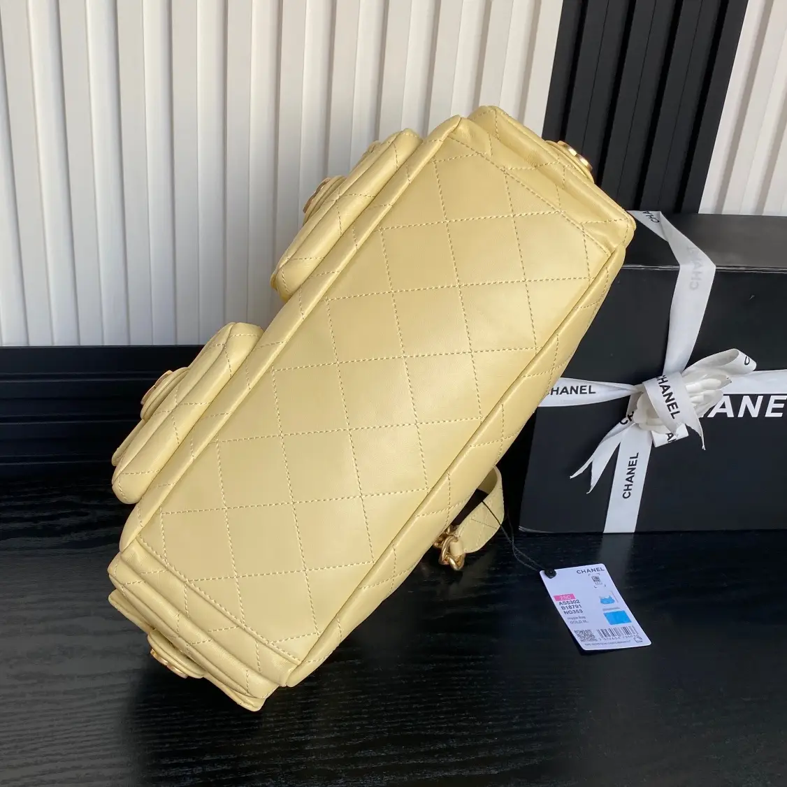 Chanel 25C Maxi Hobo Bag AS5302 Yellow