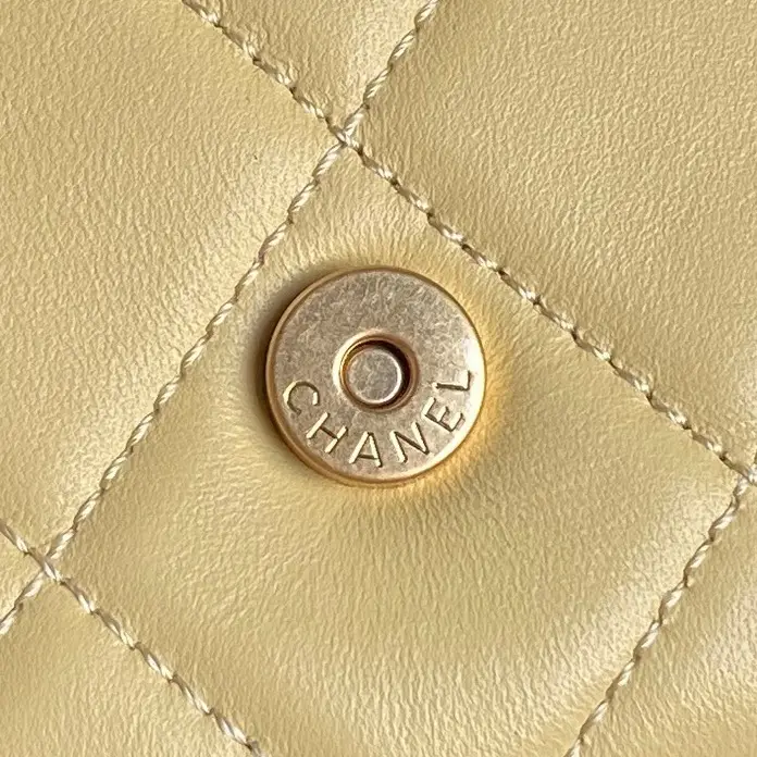 Chanel 25C Maxi Hobo Bag AS5302 Yellow
