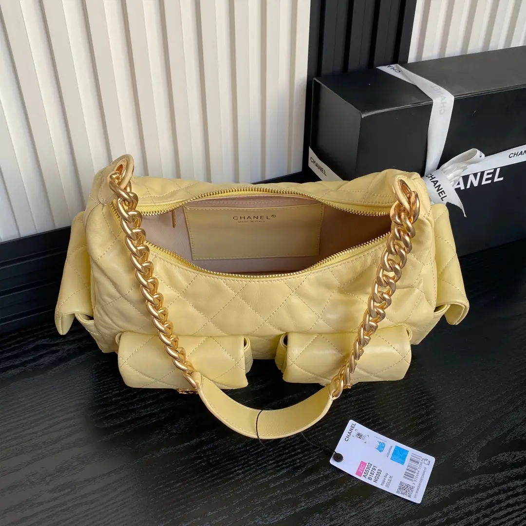 Chanel 25C Maxi Hobo Bag AS5302 Yellow