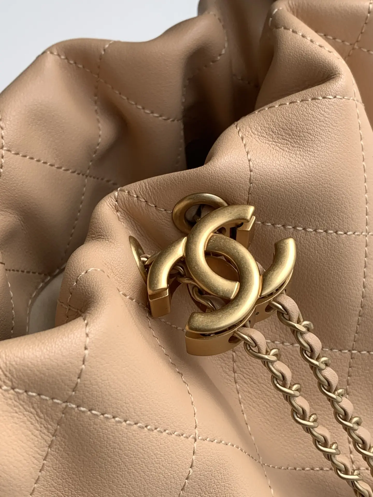 Chanel 26C Hobo Handbag AS5976 Coral