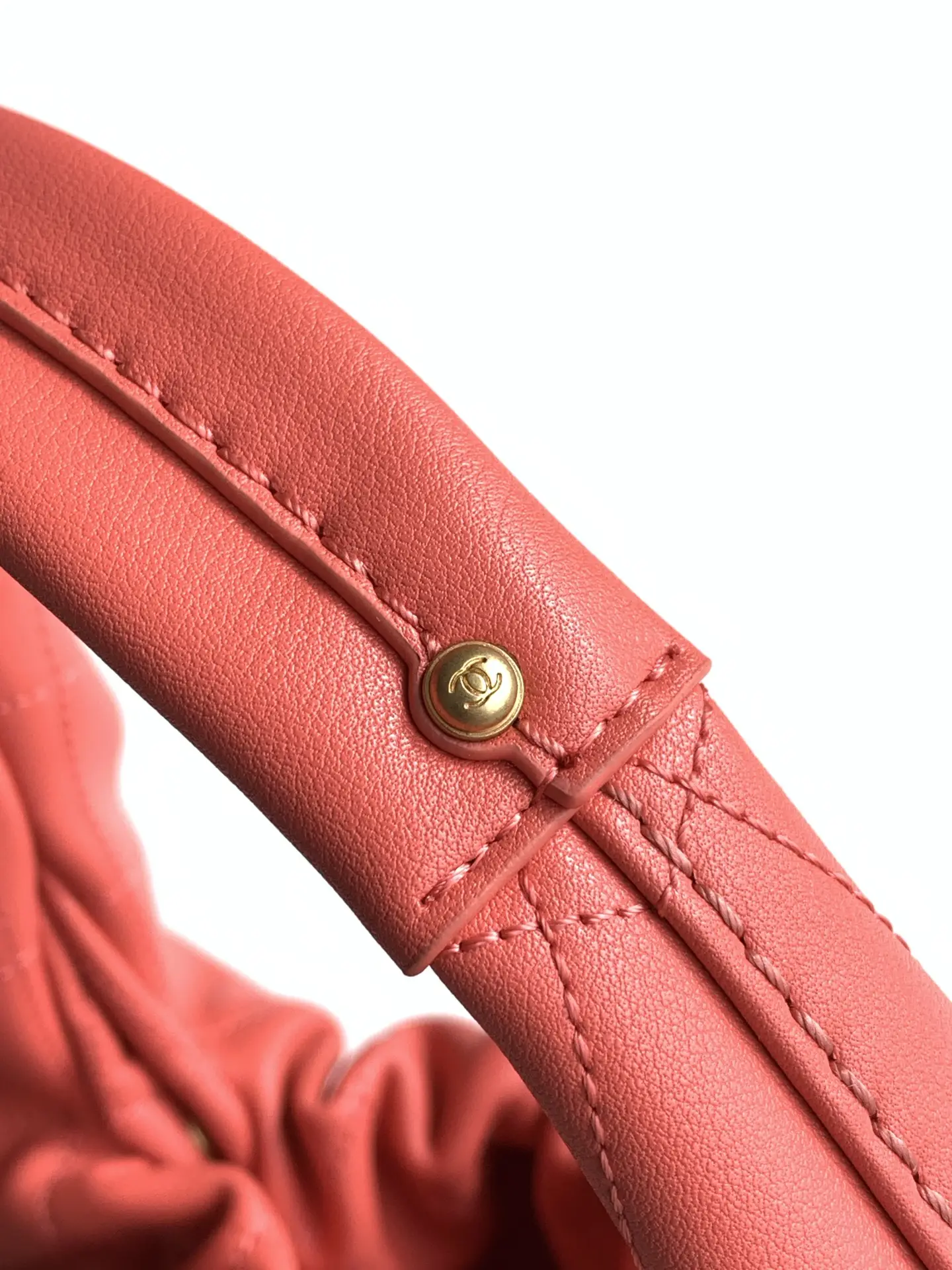 Chanel 26C Hobo Handbag AS5976 Red