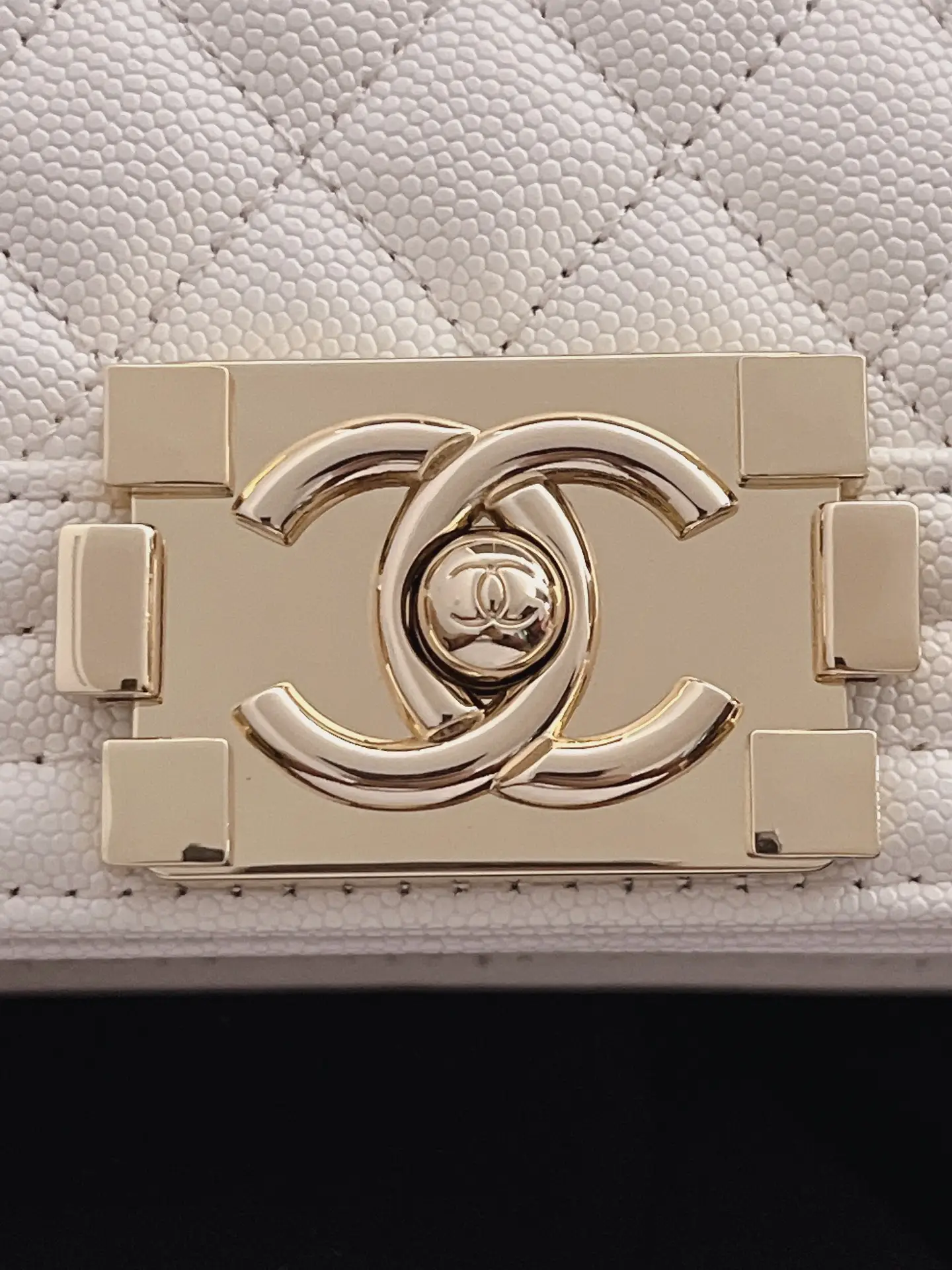 Chanel Boy Handbag A67086 White