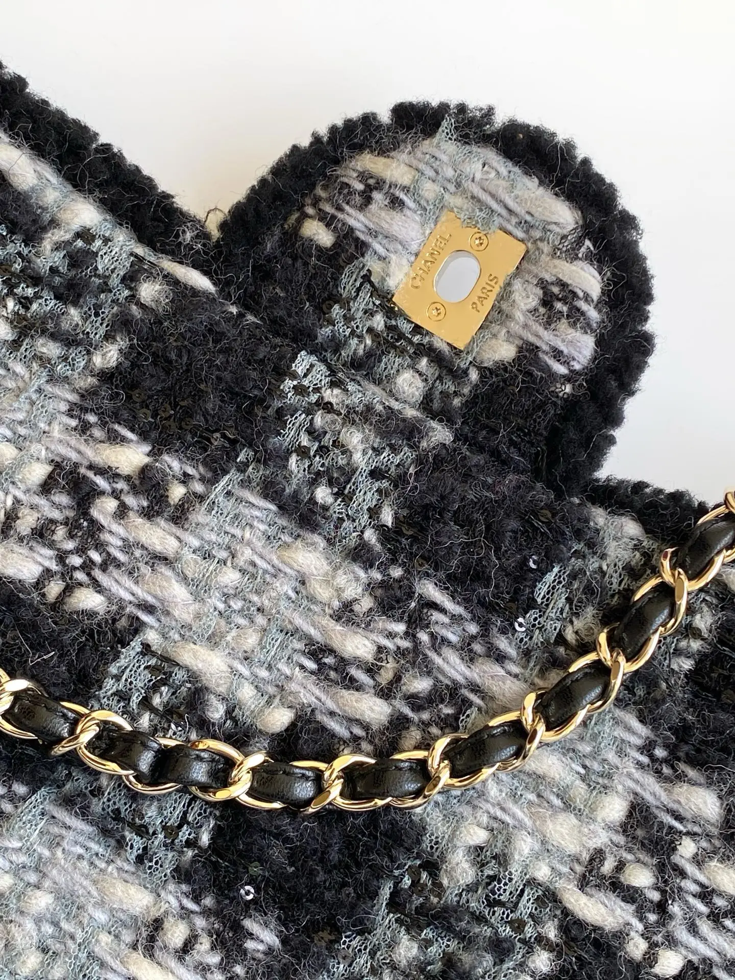 Chanel Maxi Flap Bag Tweed AS5687 Black