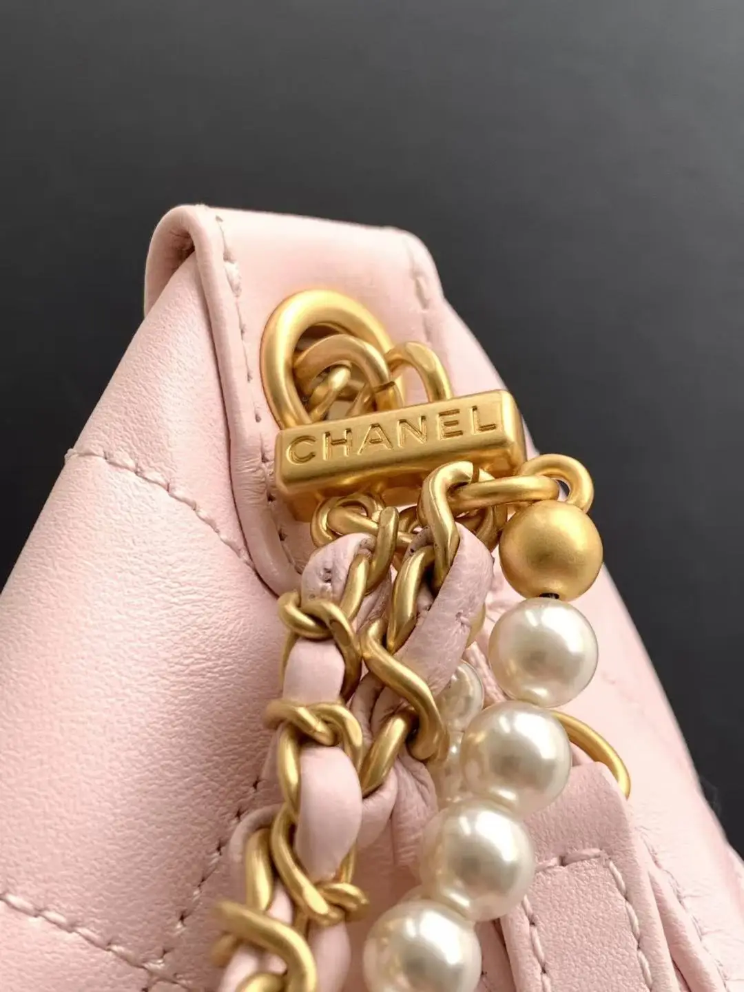 Chanel Pearl Chain Hobo Bag AS5898 Pink
