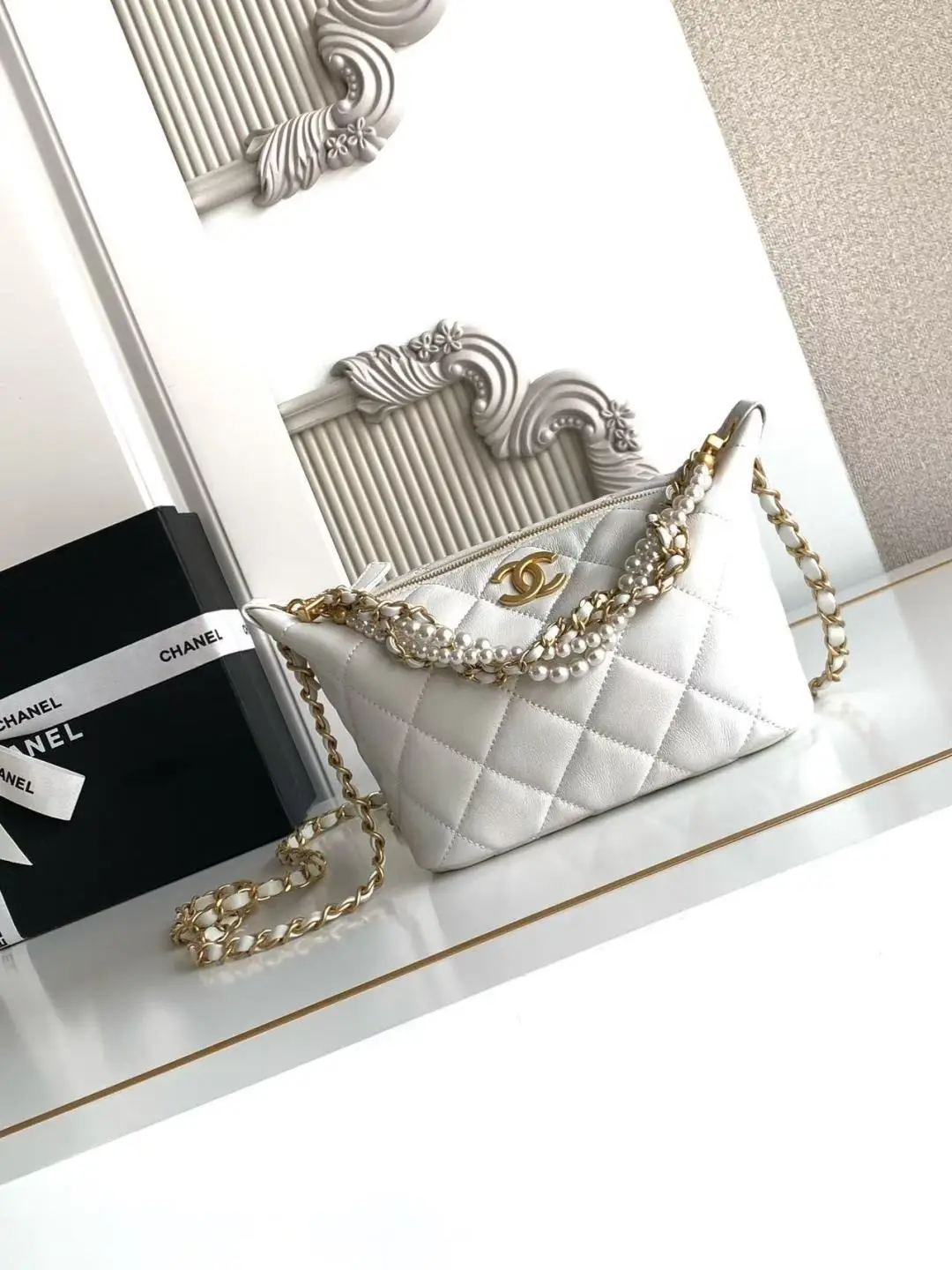 Chanel Pearl Chain Hobo Bag AS5898 White