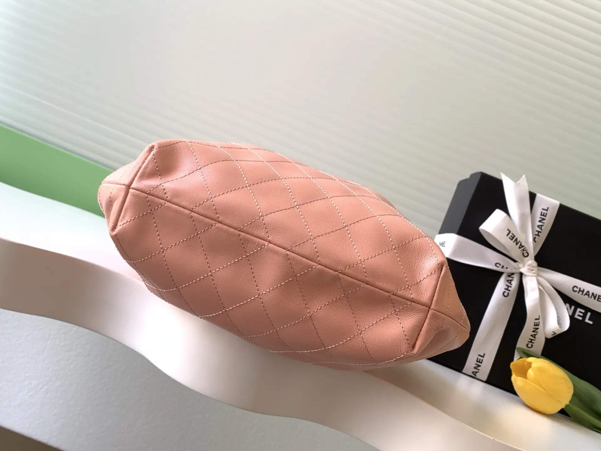 Chanel Tortoiseshell Handle Bag AS6010 Pink