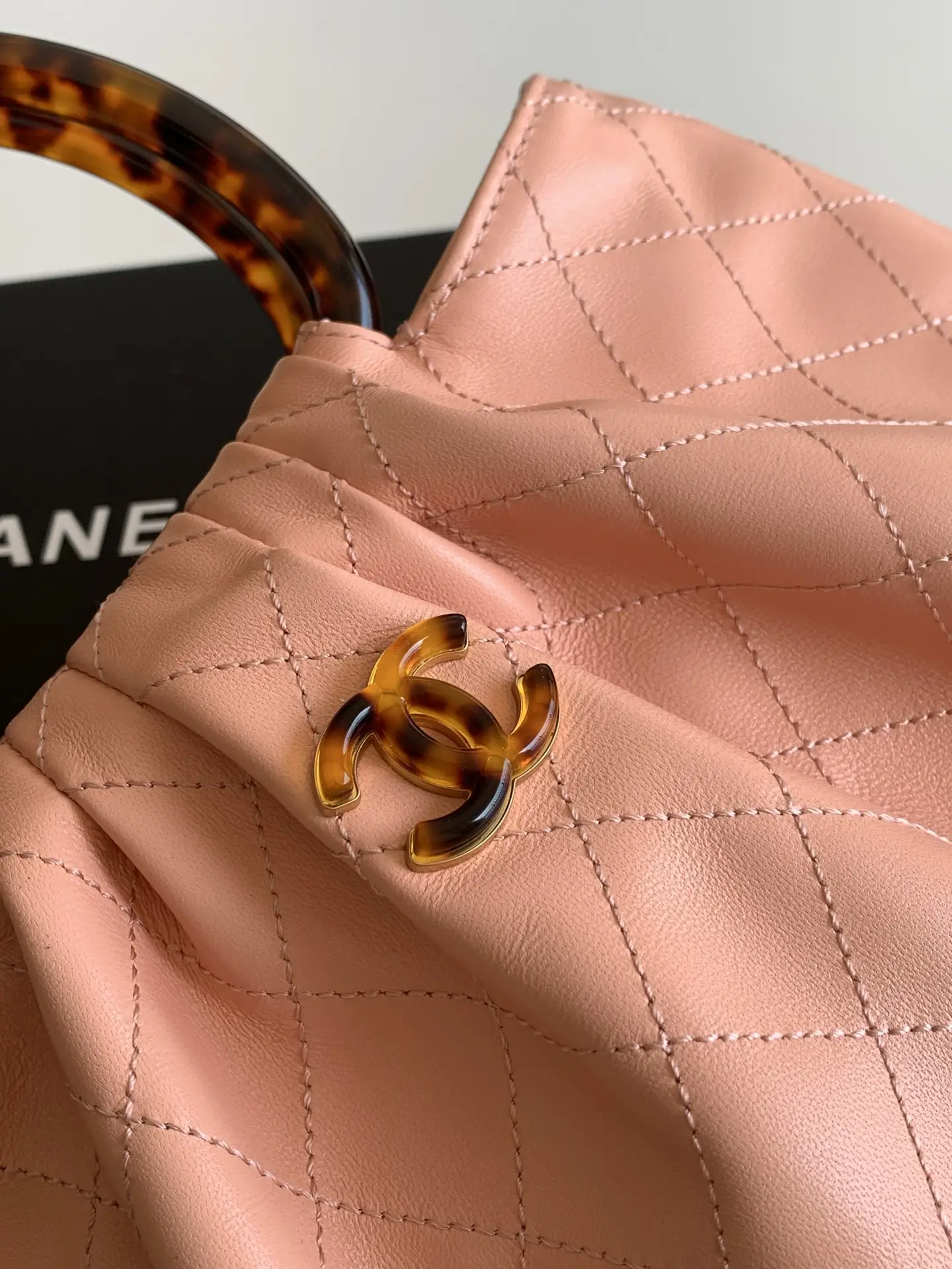 Chanel Tortoiseshell Handle Bag AS6010 Pink