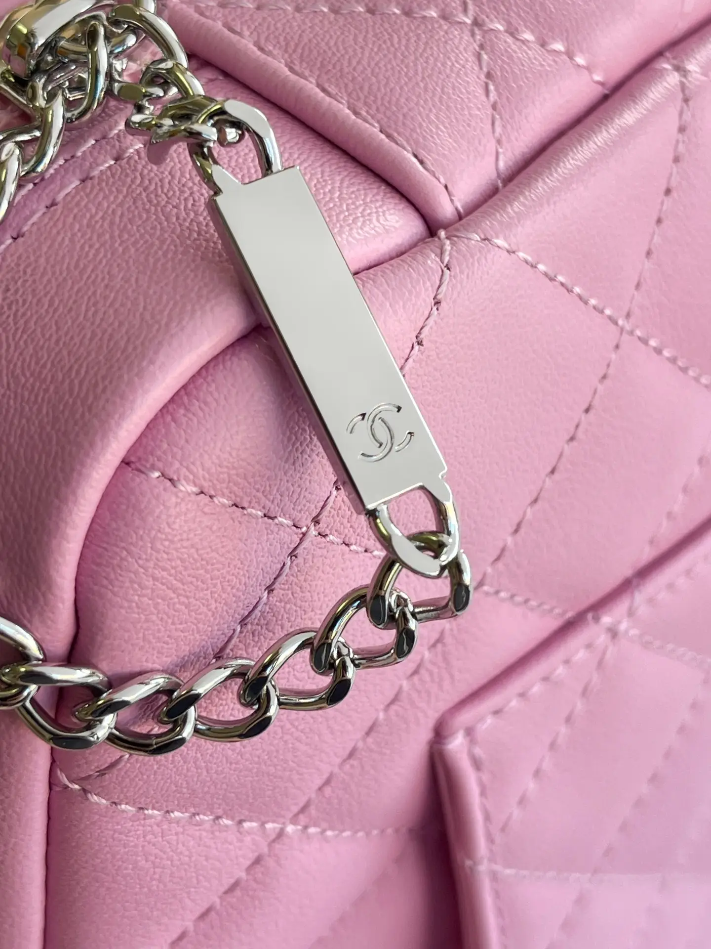Chanel Vintage Camera Bag AS6326 Pink