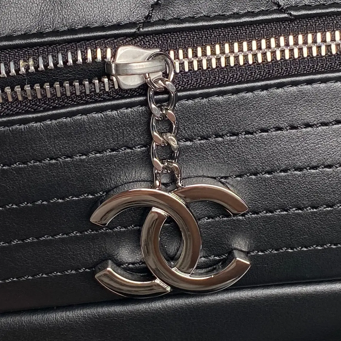 Chanel Vintage Large Tote Bag Black
