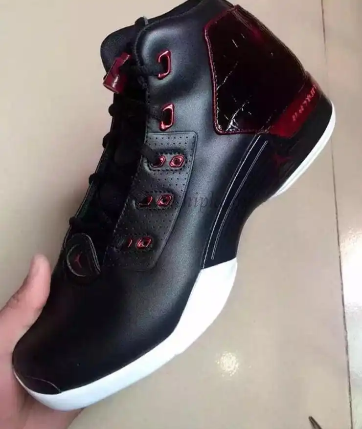 Authentic Air Jordan 17+ Retro Bulls