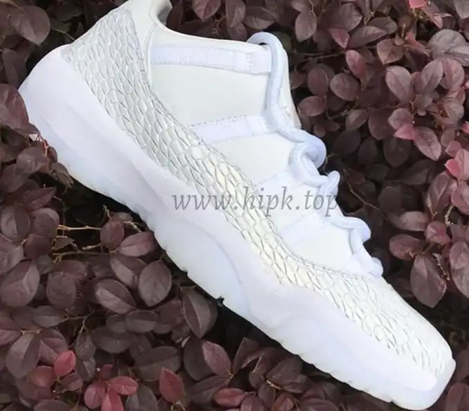 Authentic Air Jordan 11 Low“Frost White”