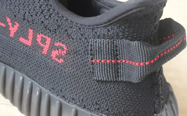 PK GOD YEEZY 350 V2 Bred WITH REAL PREMEKNIT FROM HUAYIYI WHICH OFFER PRIMEKNIT TO ADIDAS DIRECTLY