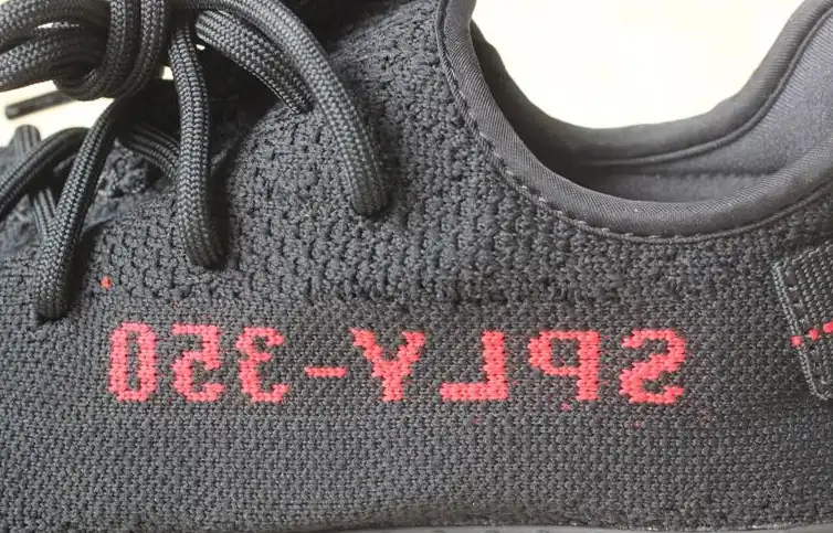 PK GOD YEEZY 350 V2 Bred WITH REAL PREMEKNIT FROM HUAYIYI WHICH OFFER PRIMEKNIT TO ADIDAS DIRECTLY