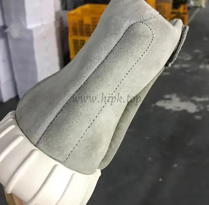 PK God Yeezy 750 OG Grey real suede and shape (real quality)