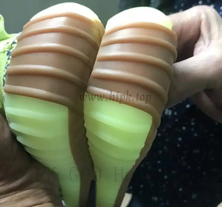 PK God Yeezy 350 V2 Semi Frozen Yellow Raw Steel WITH REAL PREMEKNIT FROM HUAYIYI WHICH OFFER PRIMEKNIT TO ADIDAS DIRECTLY