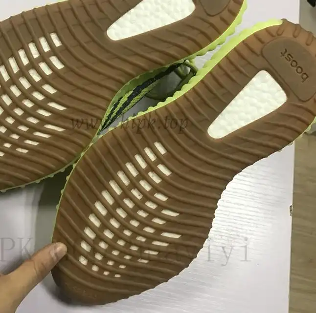 PK God Yeezy 350 V2 Semi Frozen Yellow Raw Steel WITH REAL PREMEKNIT FROM HUAYIYI WHICH OFFER PRIMEKNIT TO ADIDAS DIRECTLY