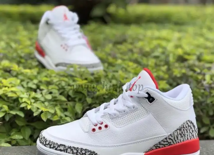 Nike pairs Air Jordan 3 “Katrina” 2018 version